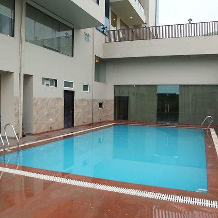 Tulip Le Grand Hotel Udaipur Kültér fotó